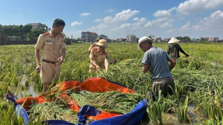 Công an TP Hà Nội huy động CBCS tiếp tục giúp đỡ nhân dân sau mưa lũ