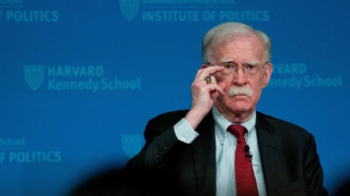 Cựu Cố vấn ANQG Mỹ John Bolton bị truy tố vì tiết lộ thông tin mật