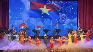 TP Hồ Chí Minh tổng kết 50 năm nền văn học - nghệ thuật