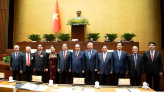 Kỳ họp không chỉ tổng kết nhiệm kỳ mà còn là bước khởi đầu thời kỳ phát triển mới