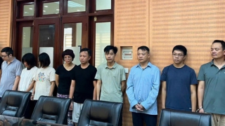 Cú sập niềm tin mang tên “Cá mập”