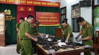 Huế tiêu hủy hàng nghìn vũ khí, vật liệu nổ và công cụ hỗ trợ