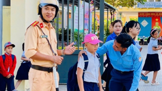 Nhiều trường ở Đà Nẵng cho học sinh nghỉ học từ ngày mai để ứng phó bão số 12