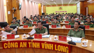 Đảng ủy, Ban Giám đốc Công an tỉnh Vĩnh Long đối thoại với Công an xã, phường