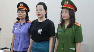 Bác sĩ rởm và chiêu trò bán “niềm tin” cho người bệnh