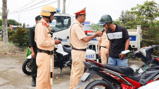 4 ngày,  Phòng CSGT Công an TP Cần Thơ xử phạt trên 1,5 tỷ đồng do vi phạm nồng độ cồn