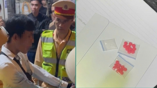 Trên đường tuần tra, CSGT bắt giữ đối tượng mang ma túy