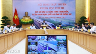 Thủ tướng Phạm Minh Chính chủ trì họp thúc đẩy các dự án đường sắt