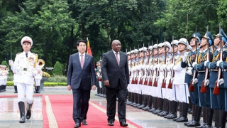 Chủ tịch nước Lương Cường chủ trì Lễ đón cấp Nhà nước Tổng thống Nam Phi