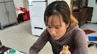 "Nữ quái" 20 tuổi quật ngã cụ ông 89 tuổi cướp 9 chiếc nhẫn vàng