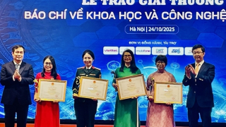Trao giải thưởng báo chí về khoa học công nghệ năm 2024