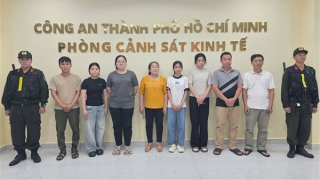 Triệt phá đường dây sản xuất hàng chục ngàn chai nước hoa giả các thương hiệu nổi tiếng