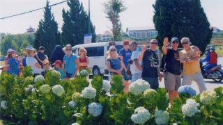 Tour du lịch giá rẻ dành cho người nước ngoài ở Lâm Đồng diễn biến phức tạp