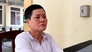 Bắt nữ quái nhẫn tâm cướp giật vé số của người tàn tật