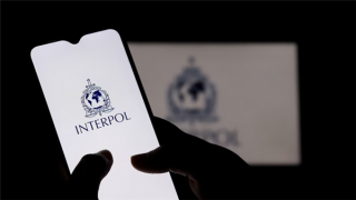 Khi tội phạm thao túng “lệnh truy nã đỏ” của INTERPOL