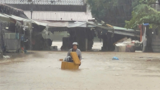 Nước lũ cuốn tử vong một nữ công nhân khi làm về