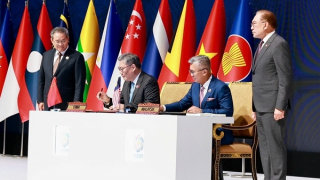Ký Nghị định thư nâng cấp Hiệp định thương mại tự do ASEAN - Trung Quốc