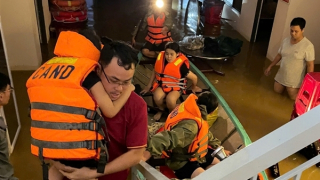 Lực lượng Công an bám trụ trong lũ dữ, làm điểm tựa vững chắc cho nhân dân