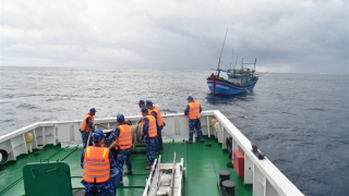 Điều tra vụ tàu cá Đắk Lắk bị nhóm ngư dân trên 3 tàu cá khác vây chặn, hành hung