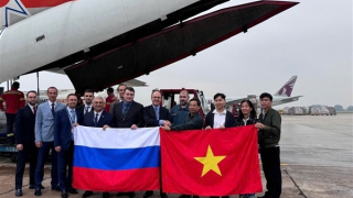 Nga trao tặng 30 tấn hàng hỗ trợ khẩn cấp người dân vùng lụt bão