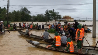 Tìm thấy thi thể 2 cha con mất tích trong lũ ở Huế