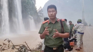 Những phóng viên, chiến sĩ xung kích, tác nghiệp giữa rốn lũ, tâm bão