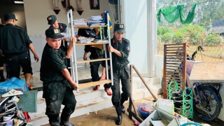 Lâm Đồng khẩn trương hỗ trợ nhân dân vùng lũ ổn định cuộc sống