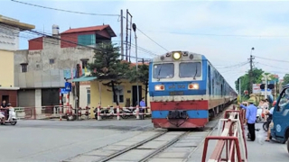 Giải pháp nào để khắc phục gần 1.000 điểm tiềm ẩn nguy cơ mất ATGT đường sắt?