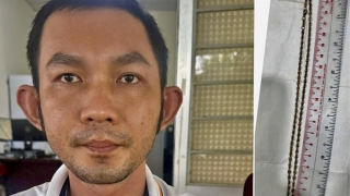 "Nuốt" không trôi sợi dây chuyền vàng của chị bán rau