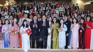 Chủ tịch nước gặp mặt Cộng đồng người Việt Nam tại Đông Nam Hàn Quốc