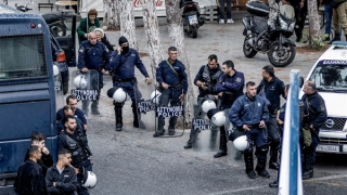 Xả súng trên đảo lớn nhất Hy Lạp gây nhiều thương vong