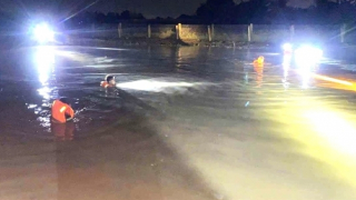 Kịp thời giải cứu nhiều người dân trong vụ vỡ hồ nước ở Lâm Đồng