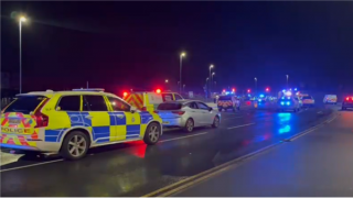 Tấn công bằng dao tại nhà ga ở Anh, 2 nghi phạm bị bắt giữ