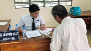 Quy định về hoạt động tư vấn pháp luật của trợ giúp viên pháp lý