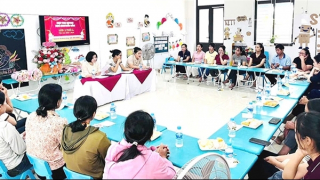 Núp bóng vận động tài trợ, “lạm thu” tiền trường