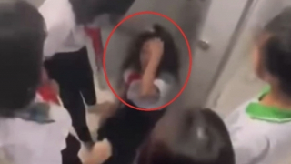 Nữ sinh lớp 8 bị đánh hội đồng rạn nứt 3 xương sườn