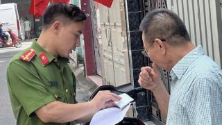 "Đi từng nhà, rà từng xe" để làm sạch dữ liệu xe gắn máy