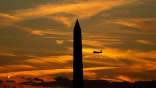 Mỹ cắt giảm chuyến bay tại 40 sân bay lớn giữa khủng hoảng đóng cửa chính phủ