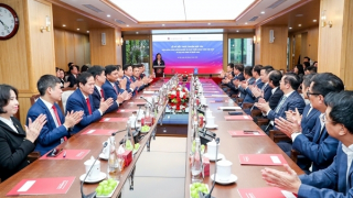 Agribank và Đại học Kinh tế Quốc dân ký kết thỏa thuận hợp tác, phát triển nguồn nhân lực chất lượng cao