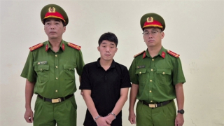 Bắt tạm giam chủ tài khoản TikTok “Dù Bầu Trời” về hành vi lợi dụng các quyền tự do dân chủ