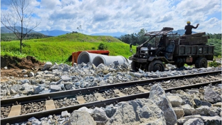 Tạo ra "hệ thống cảnh báo sớm" và "cơ chế phản ứng nhanh" để bảo vệ kết cấu hạ tầng đường sắt