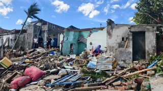 Đảm bảo người dân bị sập, đổ nhà do bão, lũ tại Trung Bộ có nhà mới đón Tết