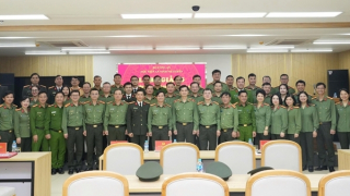 Bế giảng lớp bồi dưỡng kiến thức quốc phòng và an ninh dành cho lãnh đạo cấp Cục và tương đương