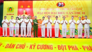 “Chiến sĩ công nghệ số” trên mặt trận an ninh thầm lặng