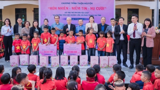 Hoàng Gia Phát hỗ trợ hơn 1,1 tỷ đồng cho học sinh dân tộc Chứt