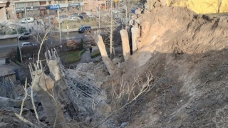 Khuôn viên sứ quán Azerbaijan ở Kiev trúng tên lửa