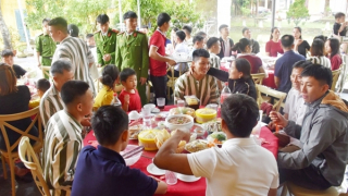 Ấm áp ngày “đoàn viên” đặc biệt