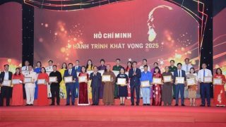 Chuyện  chống giặc lửa của chiến sĩ Cảnh sát lay động đêm giao lưu điển hình tiên tiến