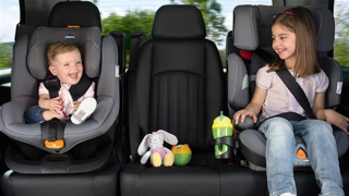 Ghế cho trẻ em trên ô tô là an toàn và cần thiết