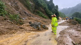Đà Nẵng: Thông tuyến bước 1 đường Hồ Chí Minh, Quốc lộ 40B vẫn bị chia cắt